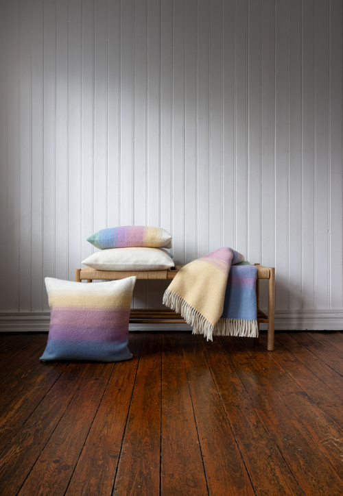 VETRARHIMINN - Blanket and Cushion Cover Bundle